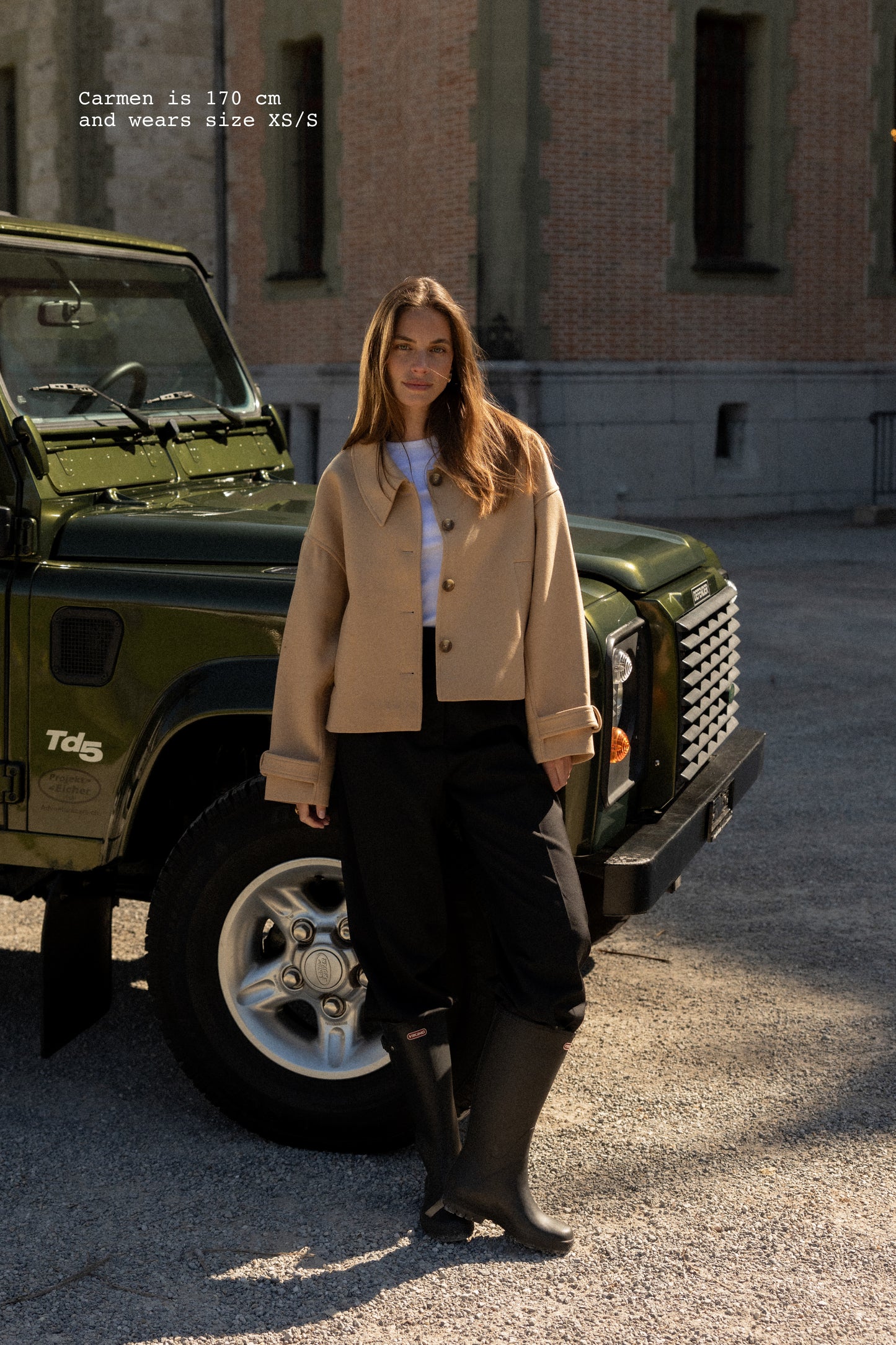 CROPPED COAT