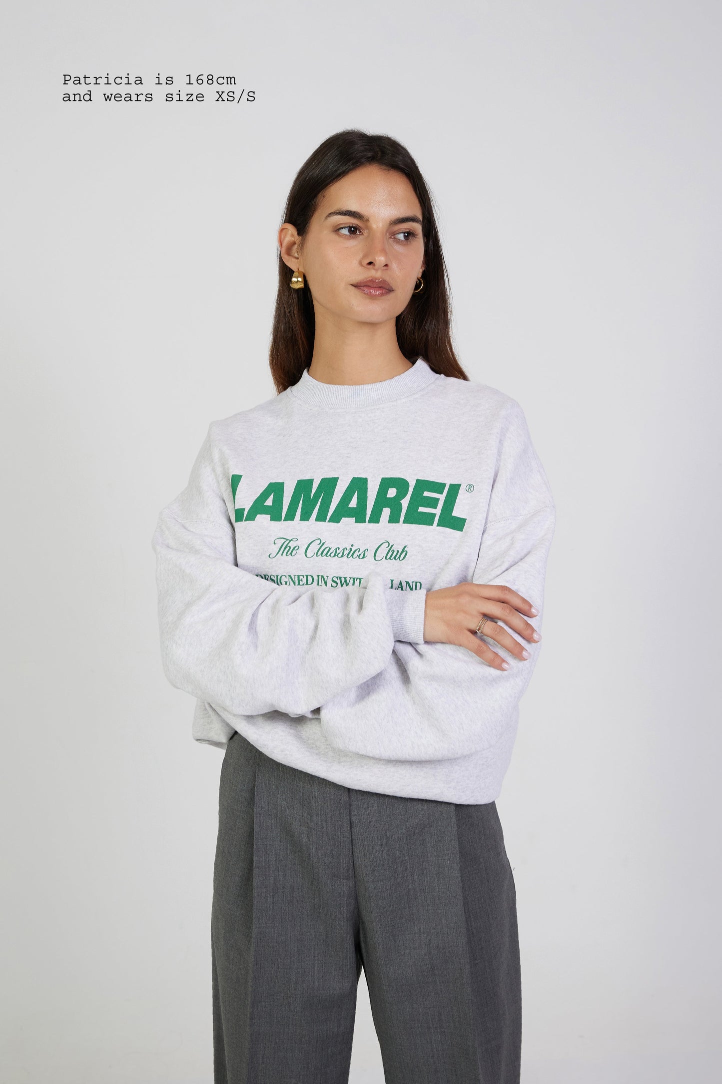 THE CLASSICS CLUB SWEATER OVERSIZED
