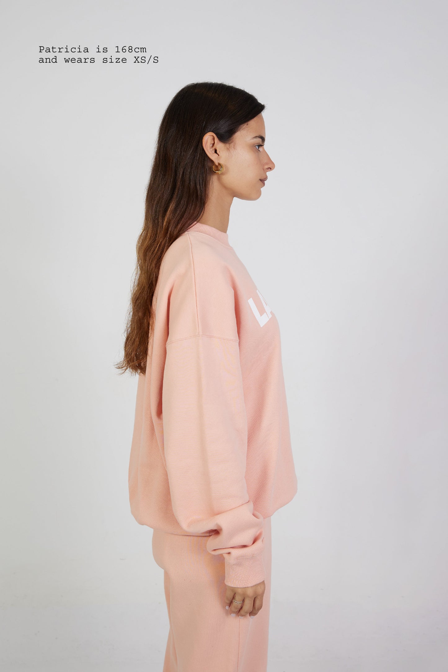 THE CLASSICS CLUB SWEATER OVERSIZED