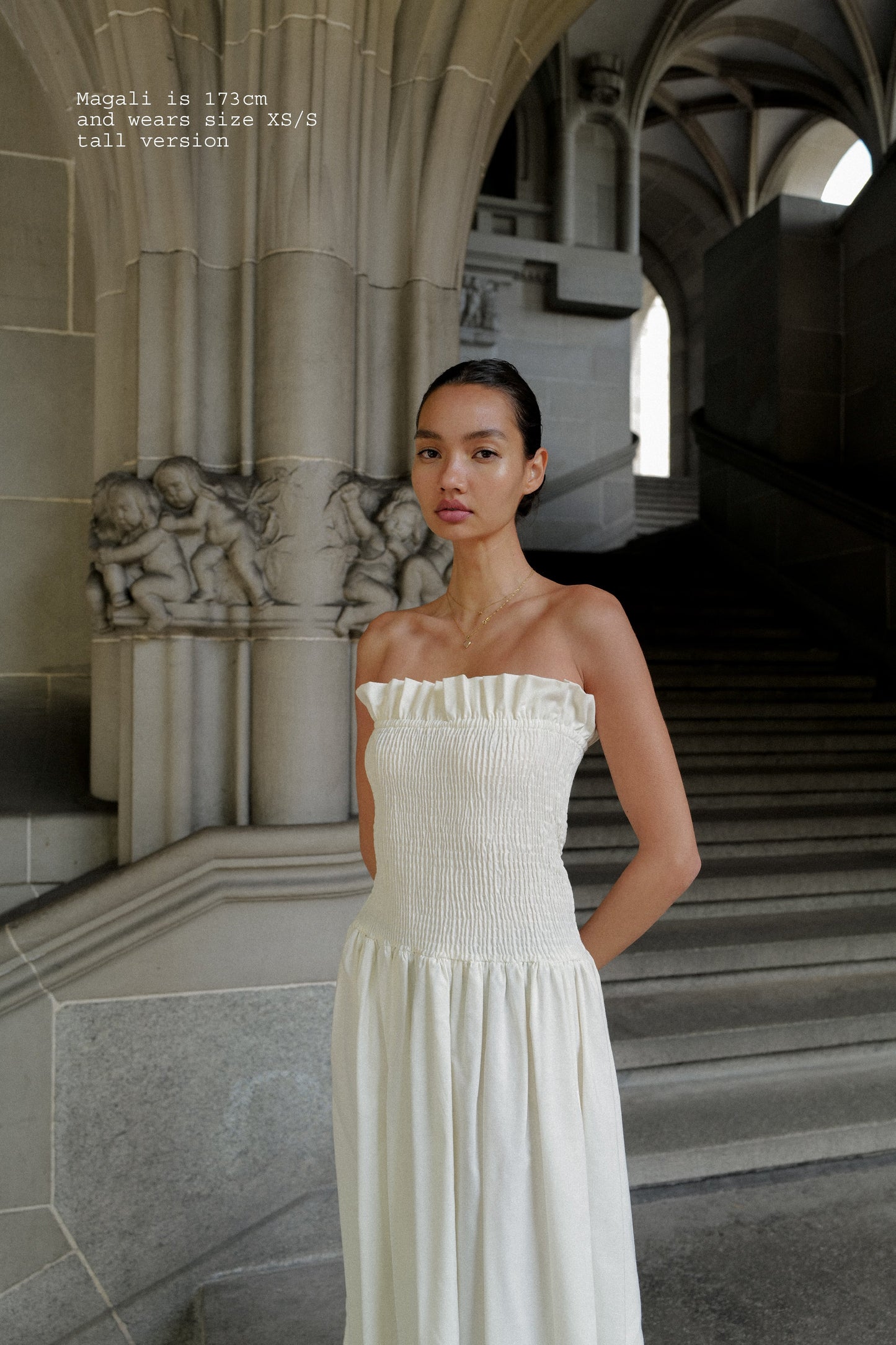 RUFFLED DRESS