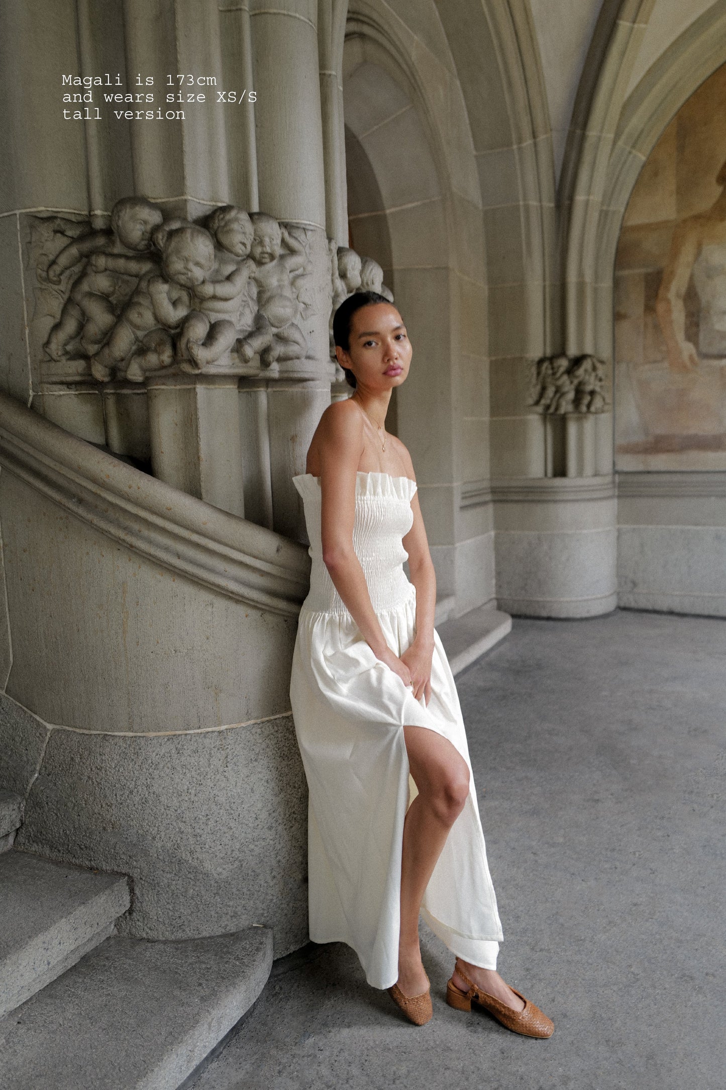 RUFFLED DRESS