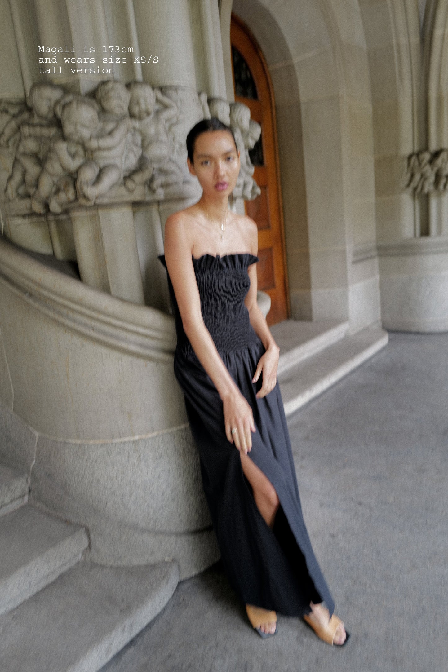 RUFFLED DRESS