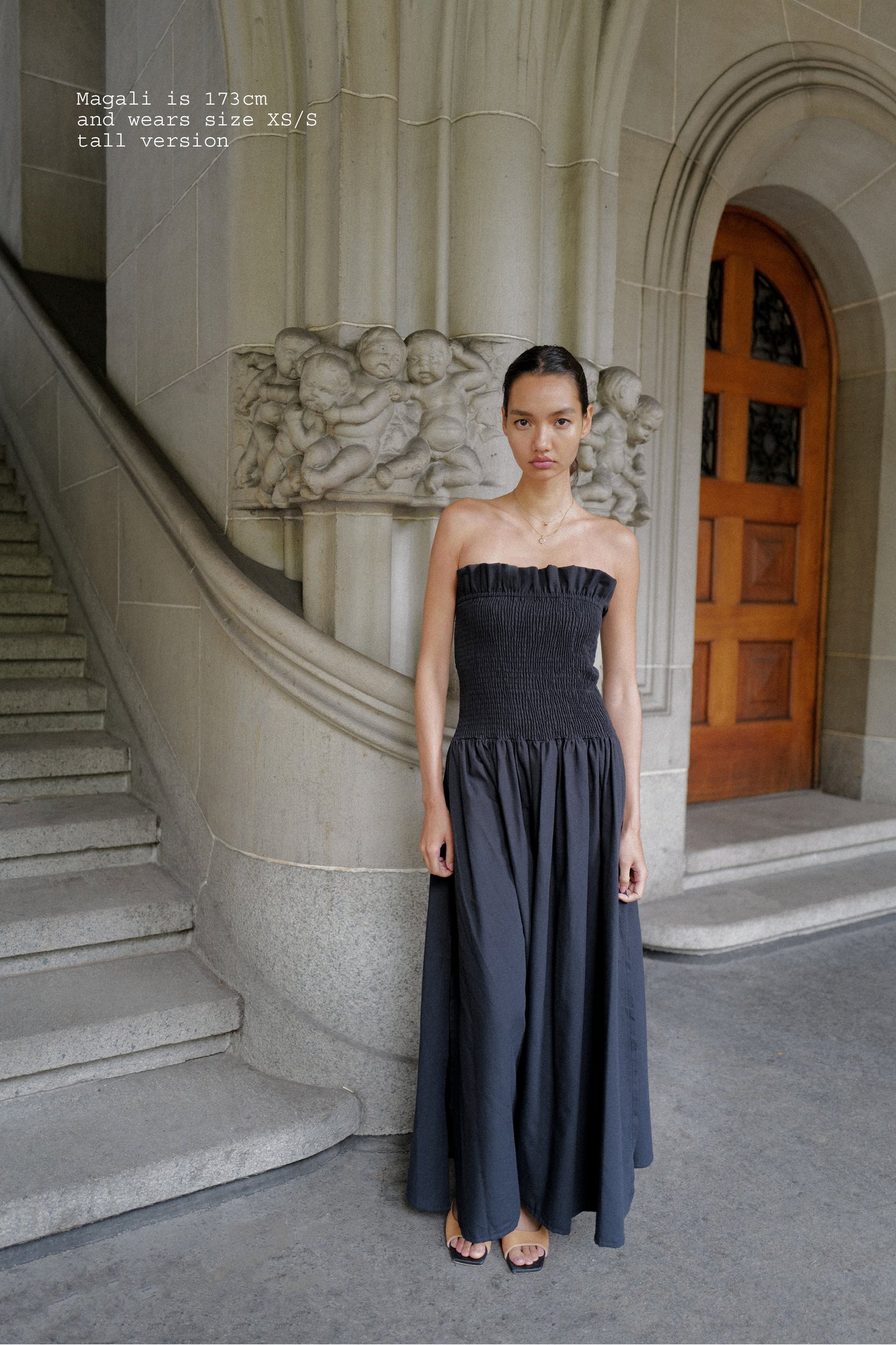 RUFFLED DRESS
