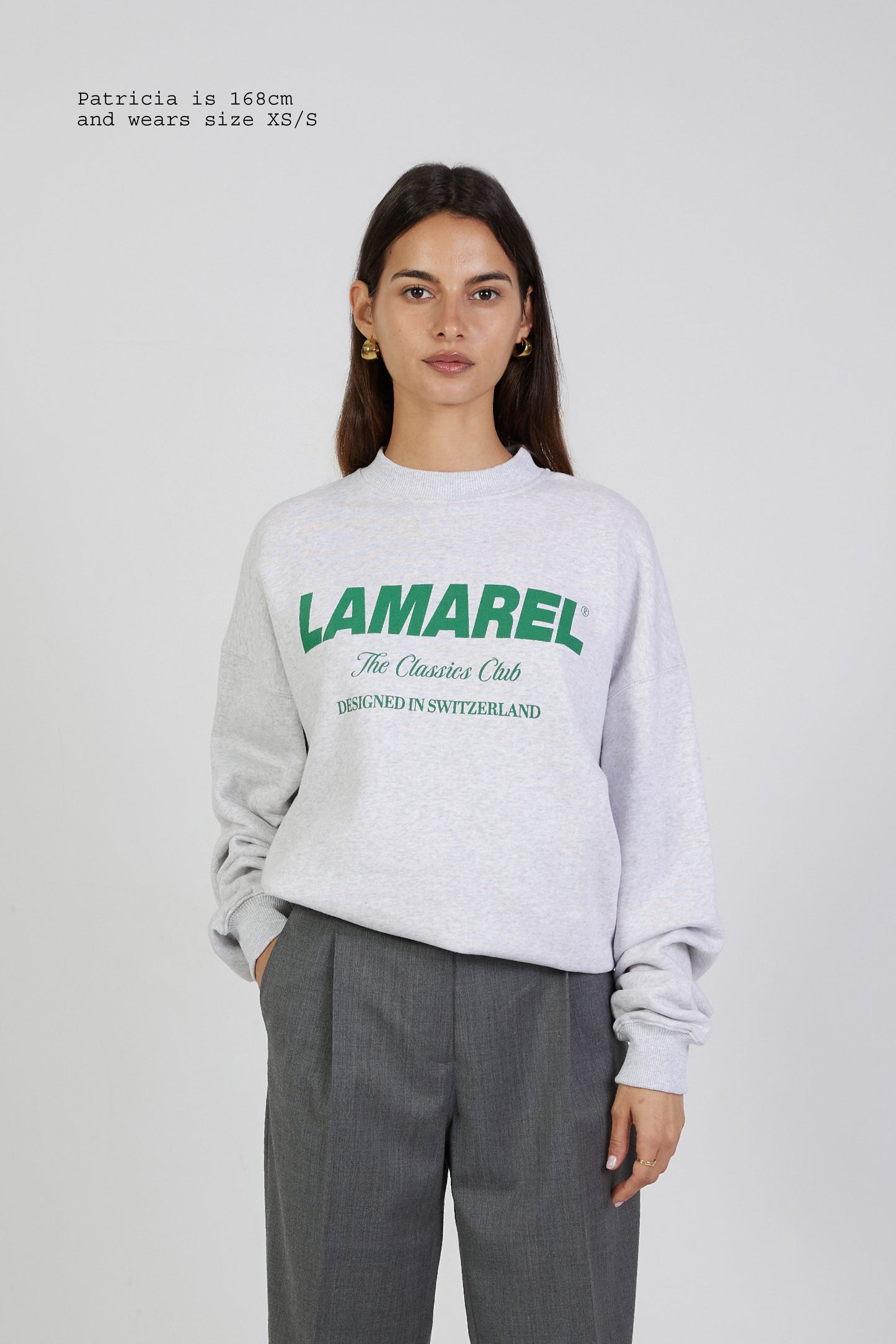 THE CLASSICS CLUB SWEATER OVERSIZED