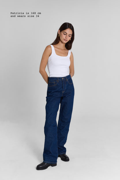 STRAIGHT JEANS