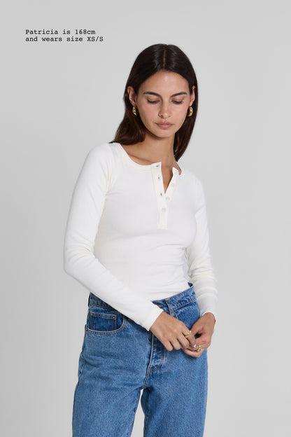 RIBBED BUTTONED LONG SLEEVE TOP