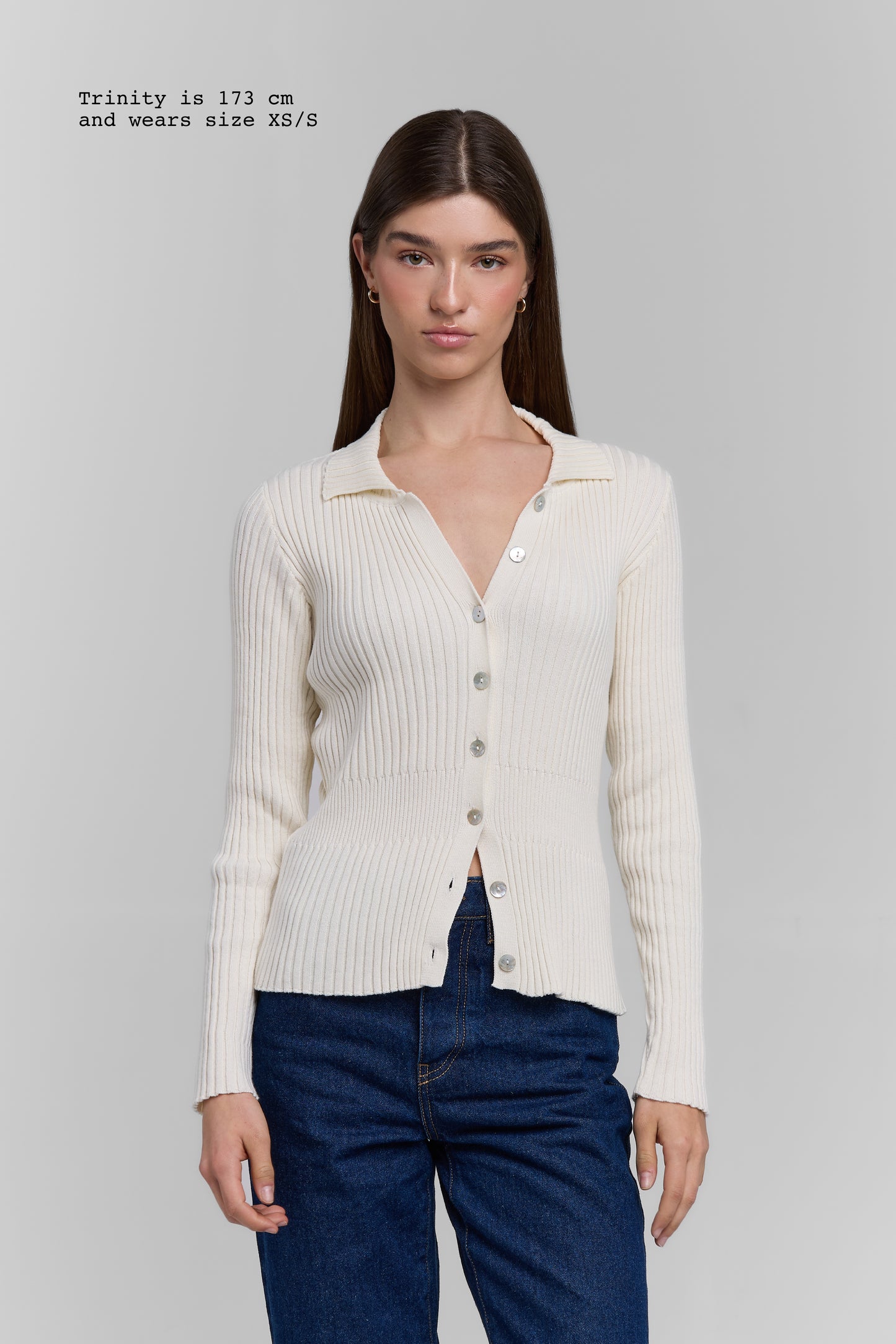 KNIT BUTTONED LONG SLEEVE TOP