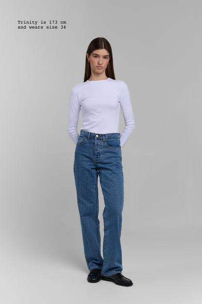 STRAIGHT JEANS